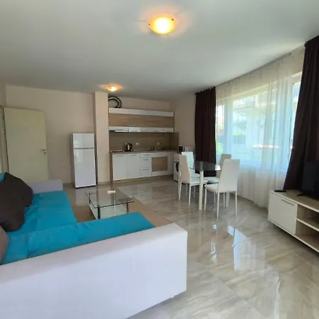 Dom-el Real 3 - Amerikana Apartment