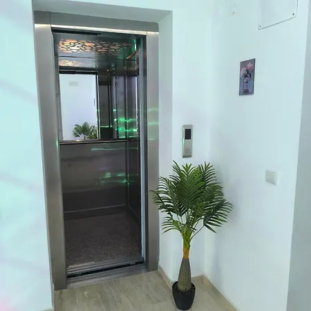 Dom-el Real 3 - Amerikana Apartment Sweti Wlas