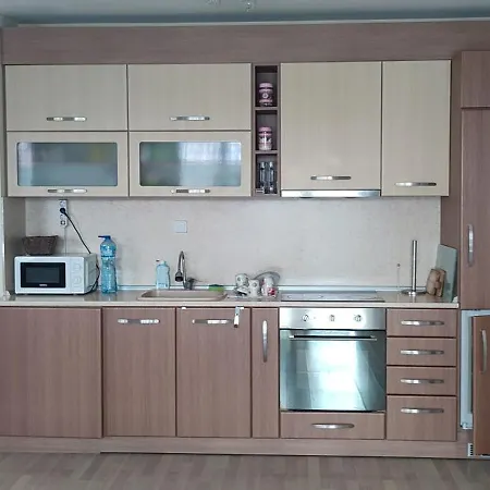 Dom-el Real 3 - Amerikana Apartment